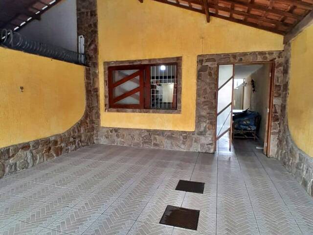 #1617 - Casa para Venda em Praia Grande - SP