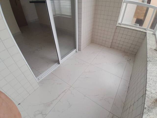 #P3-7 - Apartamento para Venda em Praia Grande - SP