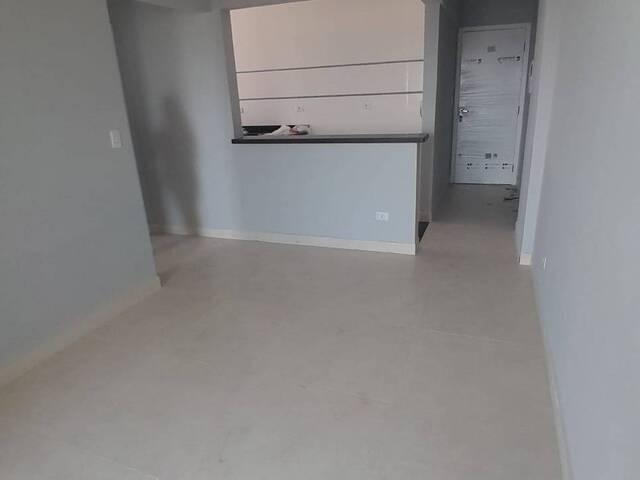 #18 - Apartamento para Venda em Praia Grande - SP